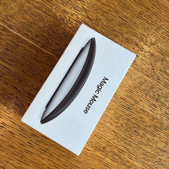 Magic Mouse (Apple) in Black - Picture 6 of 7